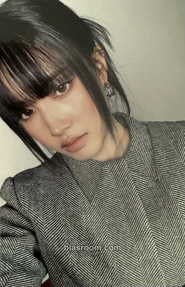 STAYC - Yoon - Lover, Killer / BEBE (Japanese Ver.) Album album photocard limited edition