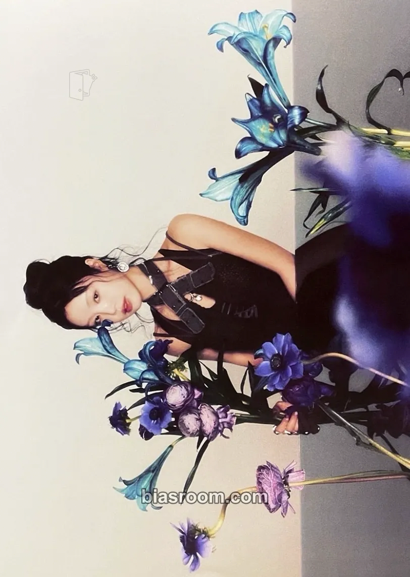 Soojin RIZZ Photocard - Soojin K-pop photocard