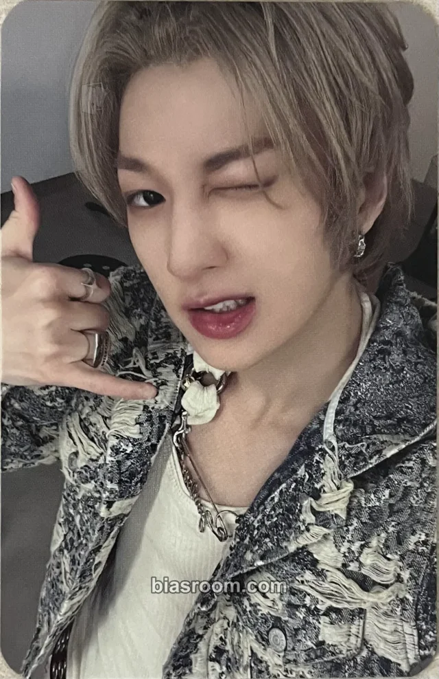 NAZE - Younki - NAZE Album album photocard A version
