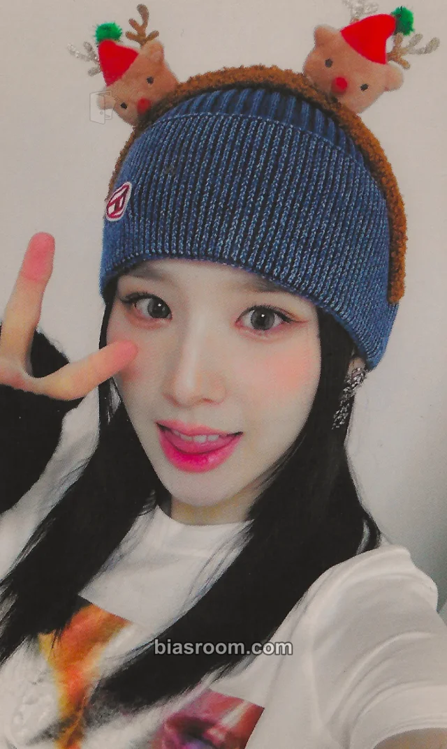 ARTMS - HeeJin - 2024 Season's Greetings: Shoot for the Moon Other soundwave video call (fancall) XL photocard season's greetings