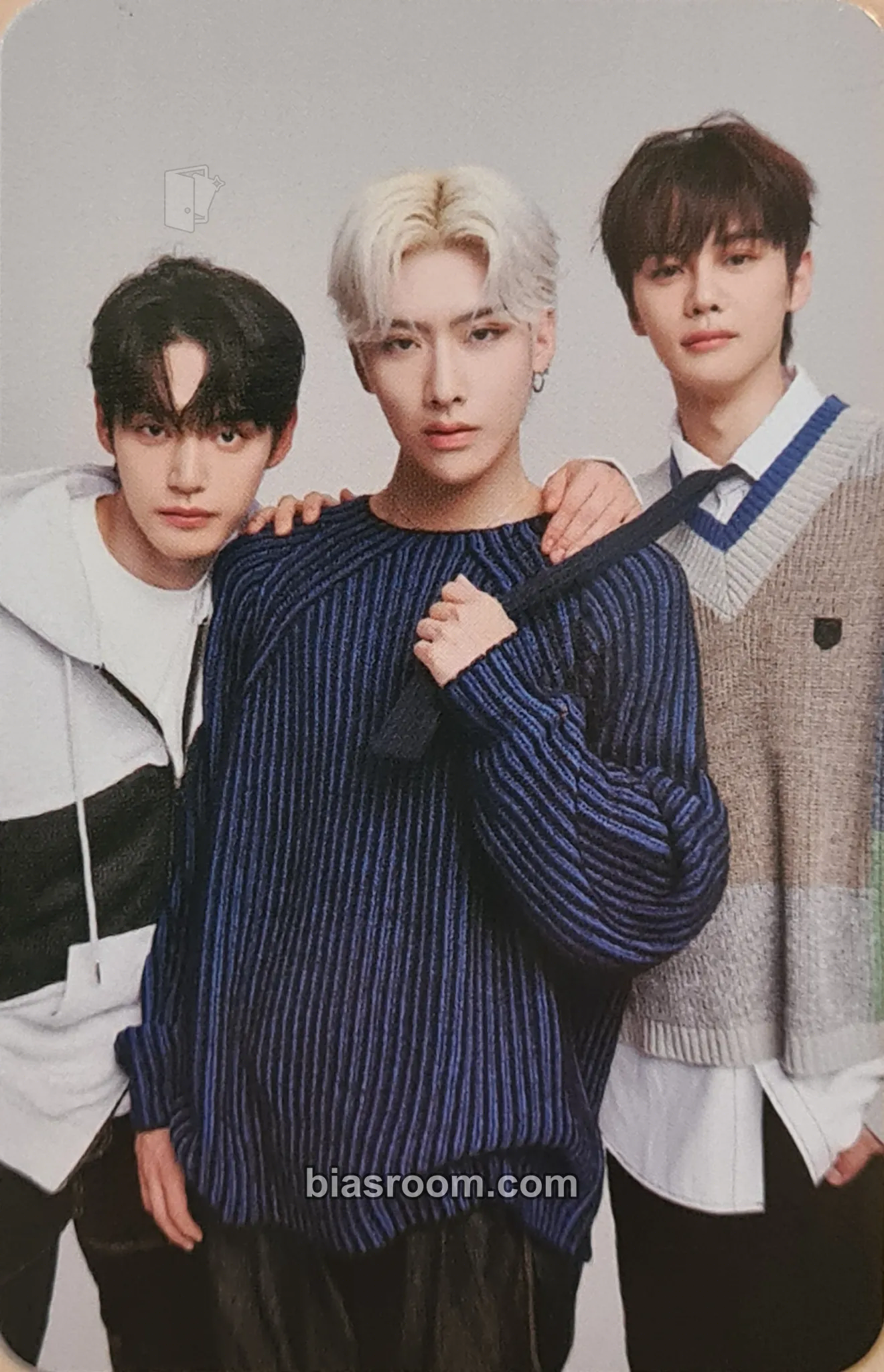 ZB1 x Romantic Crown Photocard - ZEROBASEONE - ZEROBASEONE K-pop photocard