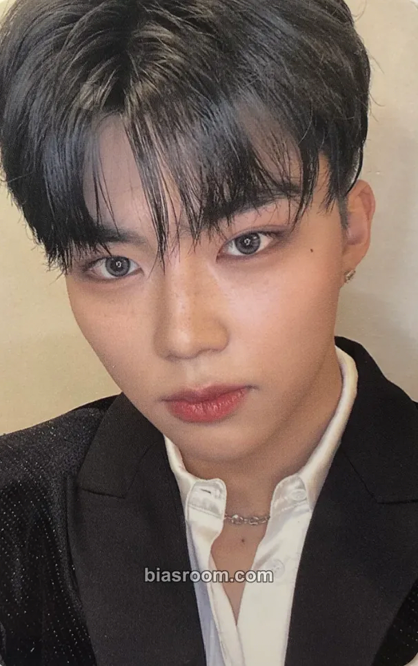 Gunwook You Had Me at Hello Photocard - ZEROBASEONE - ZEROBASEONE K-pop photocard