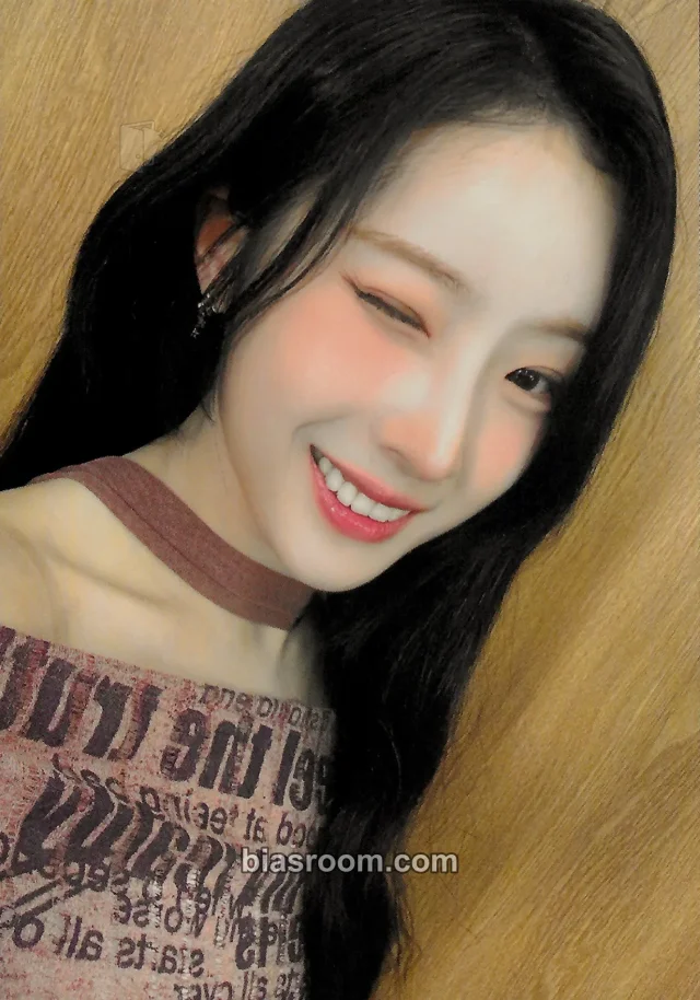 ARTMS - HaSeul - Club Icarus Album lucky draw (LD) cafe event whosfan mini postcard