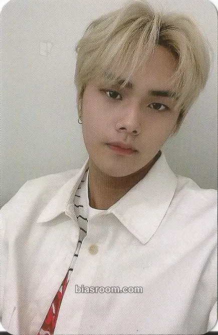Jahan History of Kingdom : PartⅡ. Chiwoo Photocard - The KingDom - The KingDom K-pop photocard