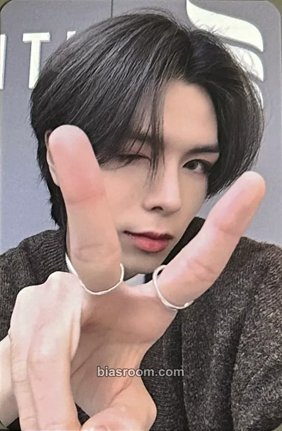 Yejun iDENTIFICATION Photocard - E’LAST - E’LAST K-pop photocard