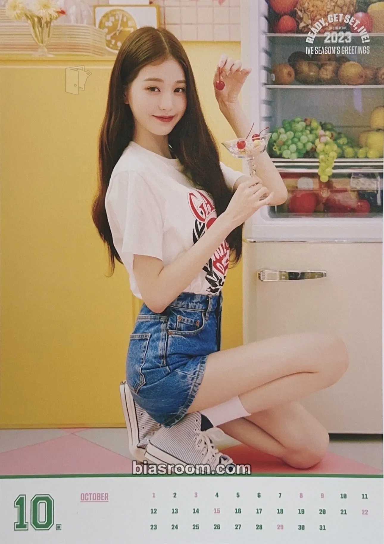 Wonyoung 2023 Season’s Greetings: READY, GET SET, IVE! Photocard - IVE - IVE K-pop photocard