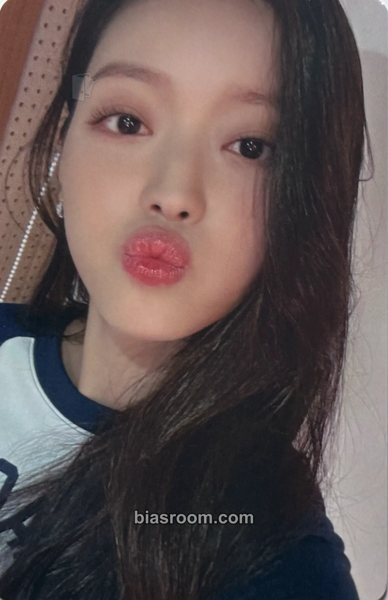 YooA Golden Hourglass Photocard - OH MY GIRL - OH MY GIRL K-pop photocard