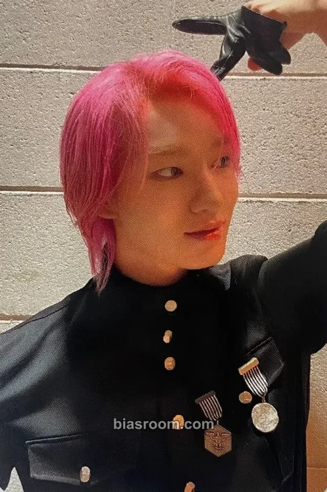 MCND - Huijun - ODD-VENTURE Album k stars pob (pre-order benefit)
