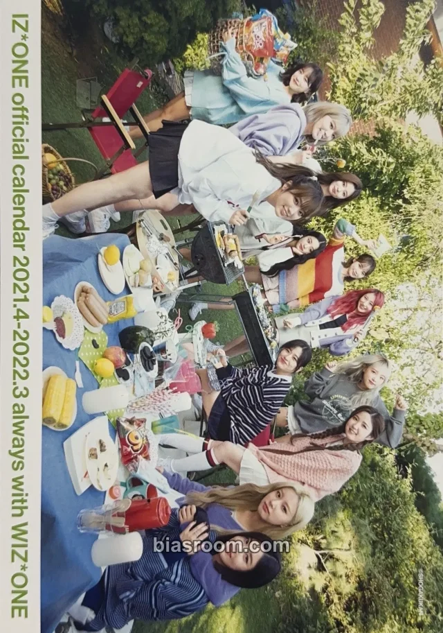 IZ*ONE - Other desk calendar