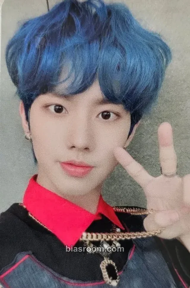 MCND - Win - MCND AGE Album video call (fancall) makestar winner benefit