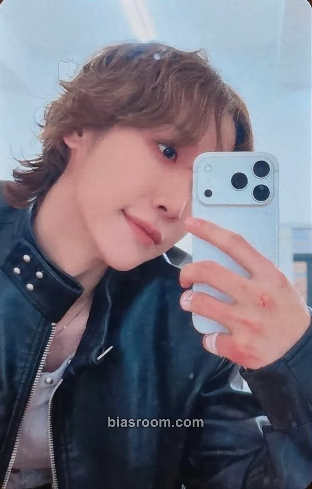 Dongmyeong Over The Rainbow Photocard - ONEWE - ONEWE K-pop photocard