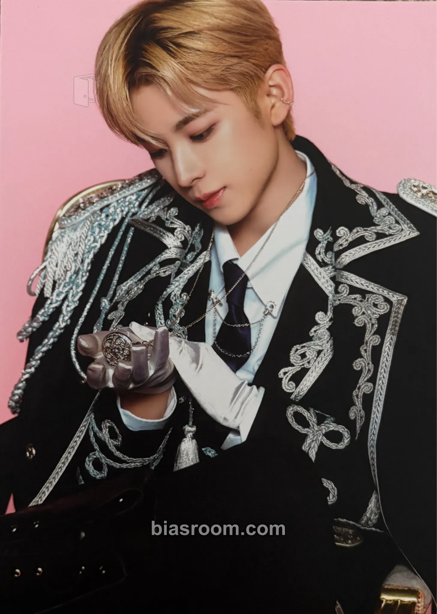 Yushi 2ND ANNIVERSARY FANMEETING <6명의 왕자가 나에게 청혼을 하면 곤란한데요> (Help! All Six Princes Are Trying to Propose to Me) Photocard - NCT WISH - NCT WISH K-pop photocard