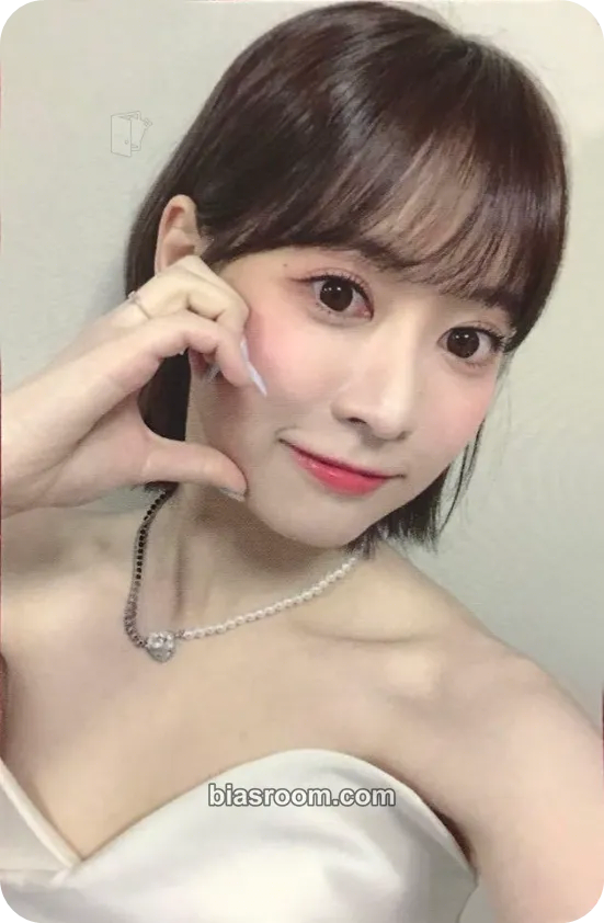 Bora Queendom Puzzle Photocard - Cherry Bullet - Cherry Bullet K-pop photocard