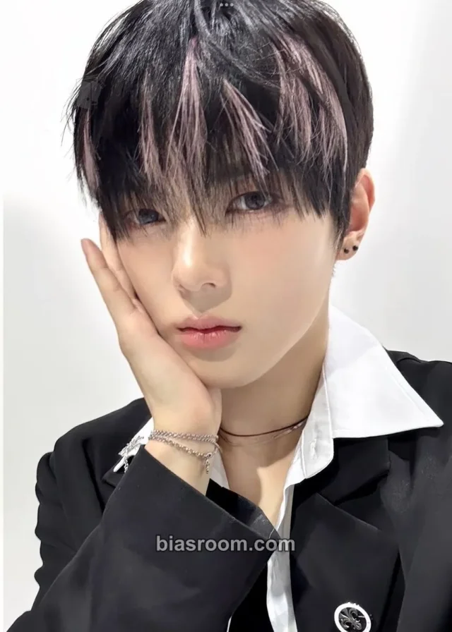 WHIB - Leejeong - BOYS II PLANET Archive Exhibition AFTER ; JOURNEY Event exhibition after journey lucky draw (LD) event