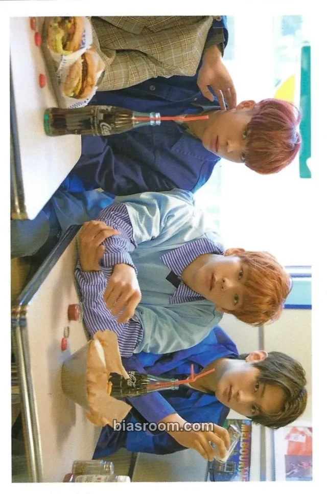 VERIVERY - Veri-Able Album album inclusion postcard diy version
