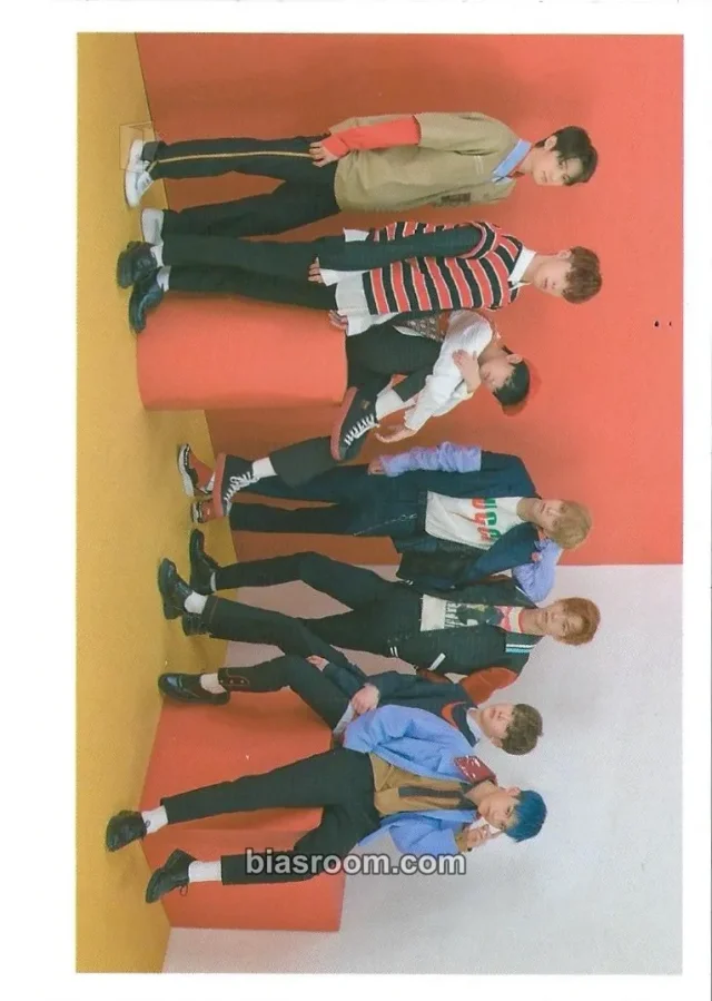 VERIVERY - Veri-Able Album album inclusion postcard