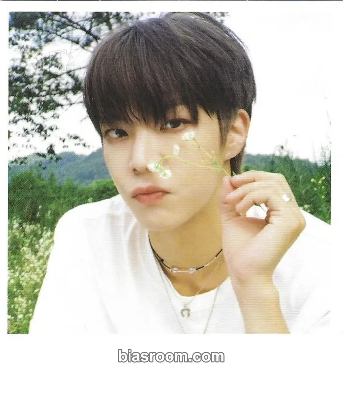Dongheon Series 'O' Round 2 : Hole Photocard - VERIVERY - VERIVERY K-pop photocard