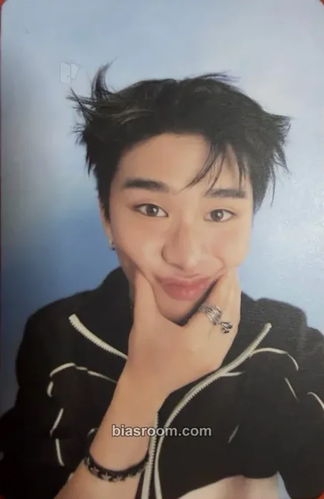 BUS - Thai - Because of You, I Shine Album album photocard photocard set warm ray shine version
