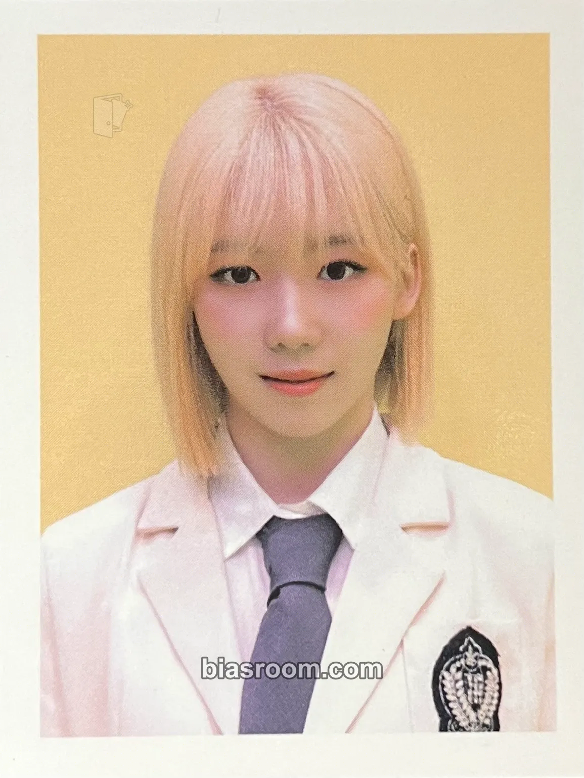 Hyeju LIVES ACROSS Photocard - CLASSy - CLASSy K-pop photocard