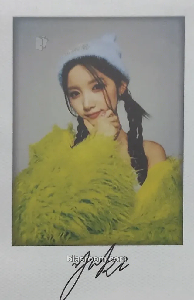 Yuki 7+Up Photocard - EL7Z UP - EL7Z UP K-pop photocard