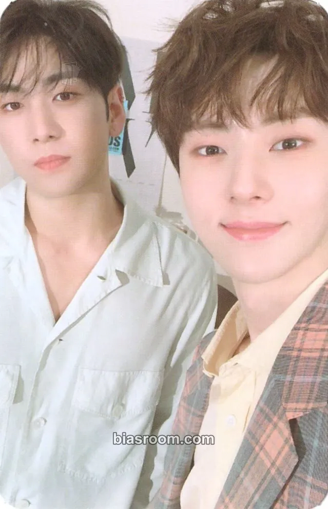 The Table Photocard - NU'EST - NU'EST K-pop photocard