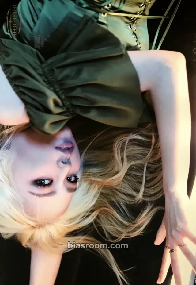CLC - Yeeun - HELICOPTER Album poster horizontal