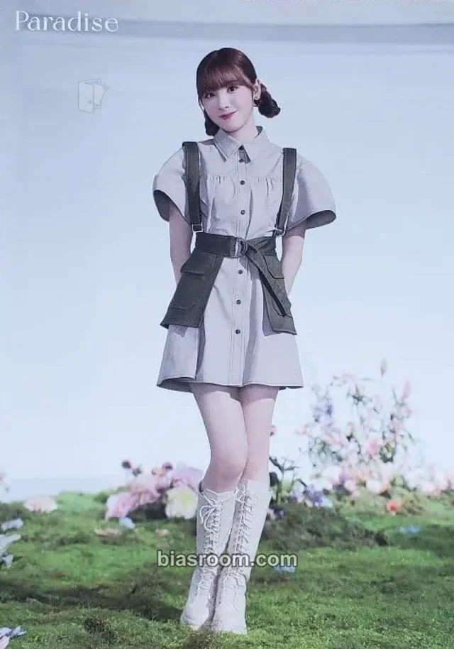 Miihi NiziU Paradise K-pop photocard