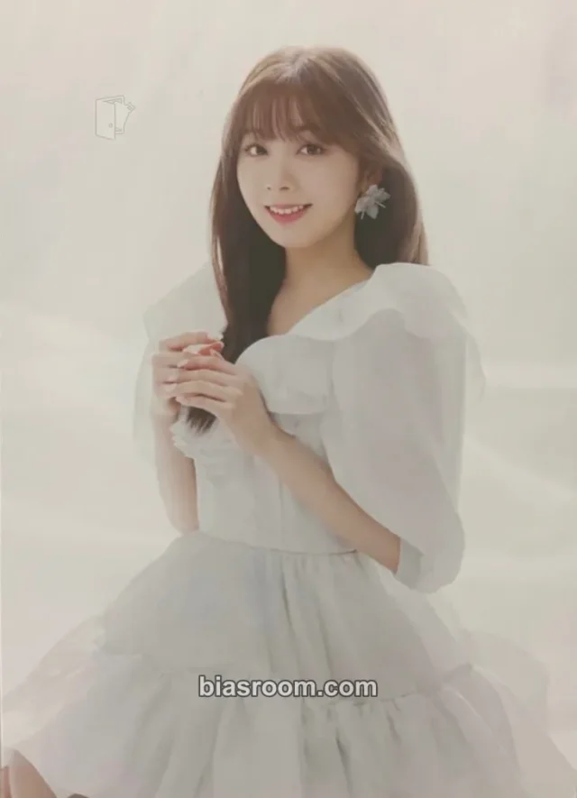 Miihi NiziU Paradise K-pop photocard