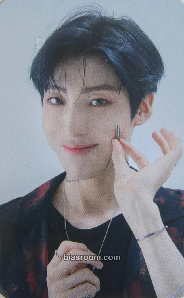Younite - Eunsang - Beautiful Scar (Lee Eunsang) Album album photocard scar version