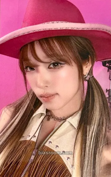Yena Mirror Mirror / STAR! (feat. Hatsune Miku Photocard - Yena K-pop photocard