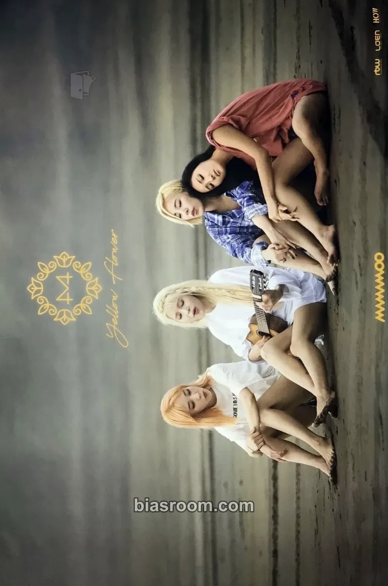 Yellow Flower Photocard - MAMAMOO - MAMAMOO K-pop photocard