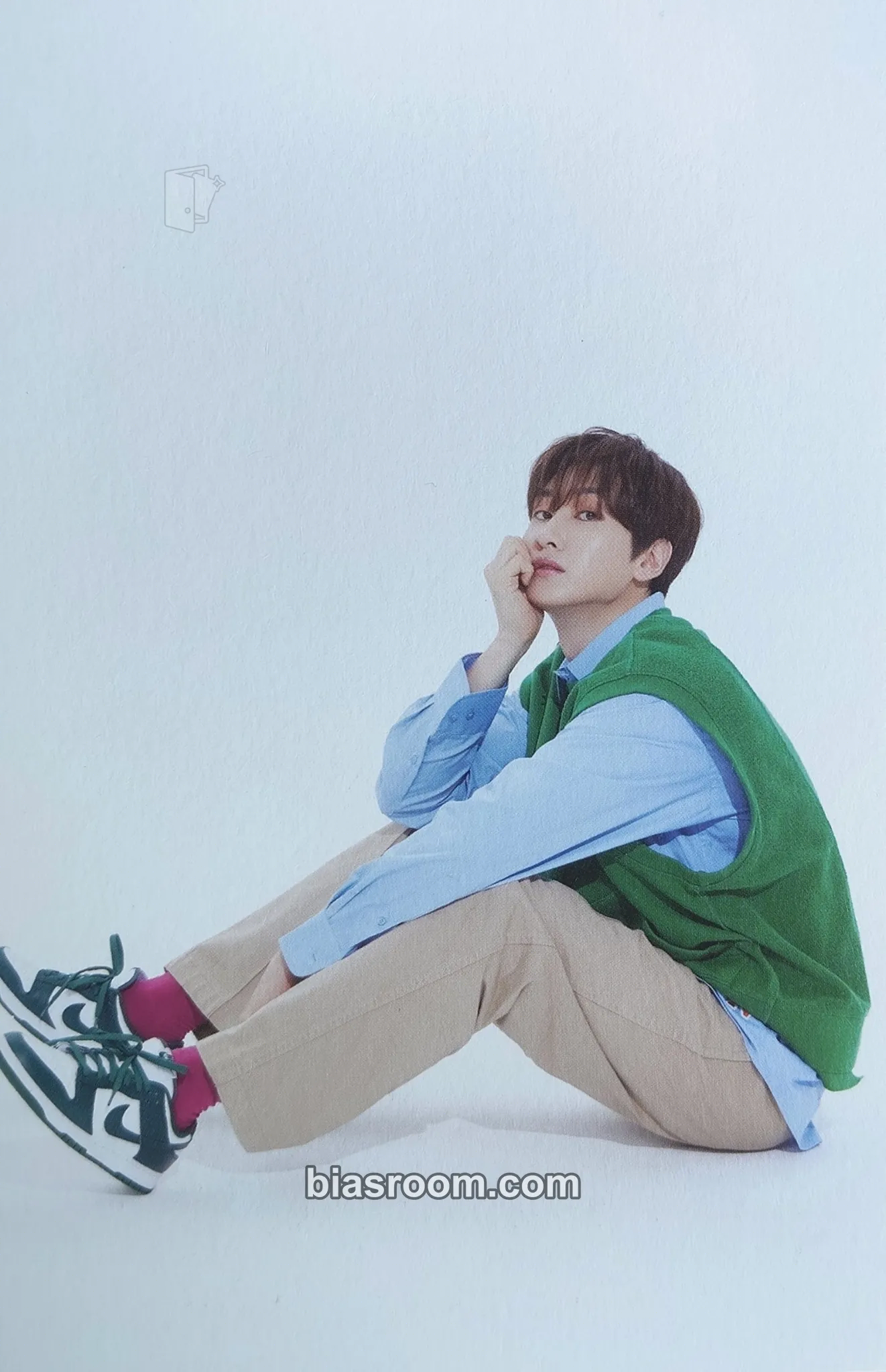 Eunhyuk 2022 Season's Greetings Photocard - SUPER JUNIOR - SUPER JUNIOR K-pop photocard