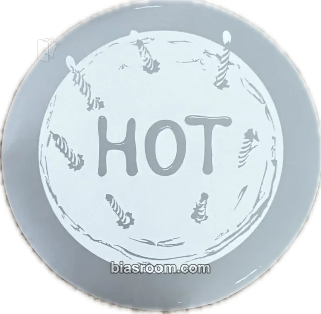 LE SSERAFIM - HOT Album album inclusion sticker bleached aura version