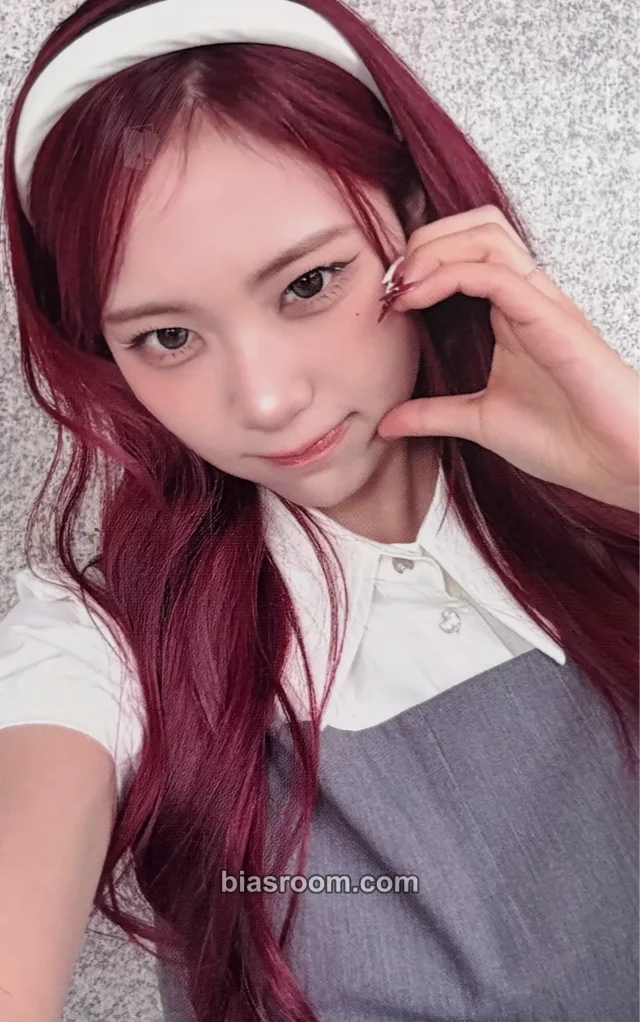 H//PE PRINCESS - Sujin - 17.7 Album album photocard limited edition A version