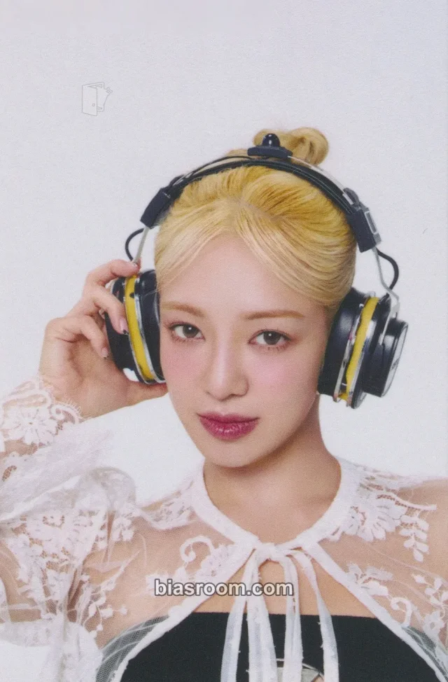 Girls' Generation - Hyoyeon - SMTOWN 2025: THE CULTURE, THE FUTURE Album qq music pob (pre-order benefit)