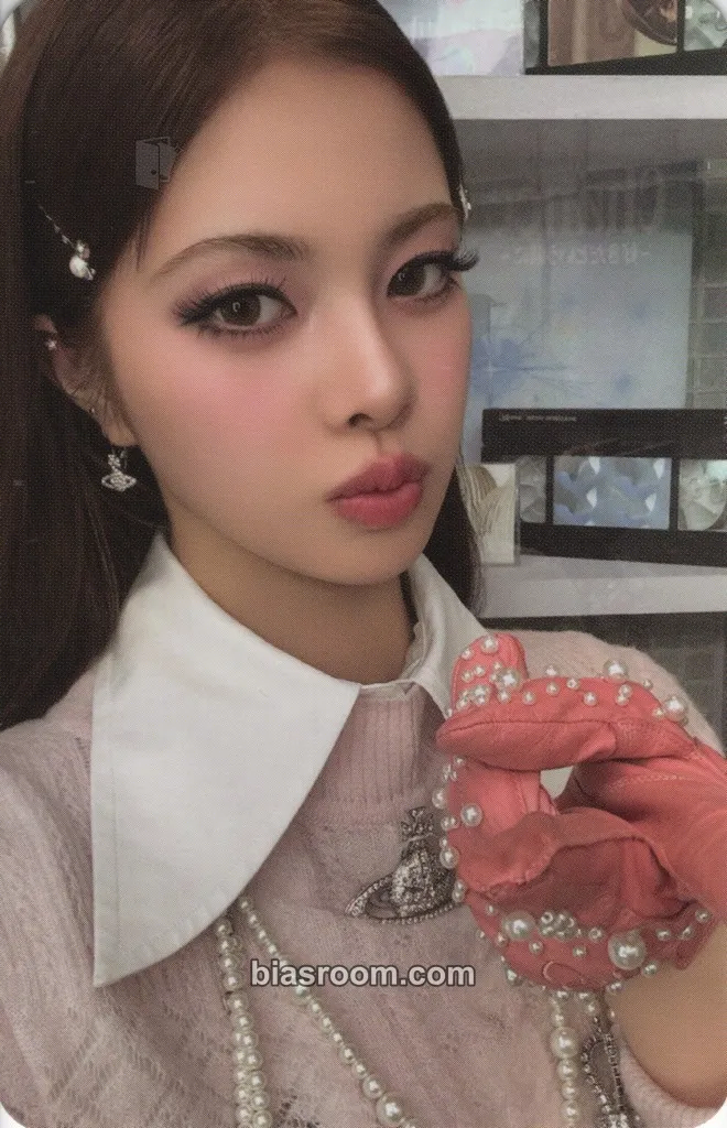 A’Mei ~ of the world ~ Photocard - Cosmosy - Cosmosy K-pop photocard