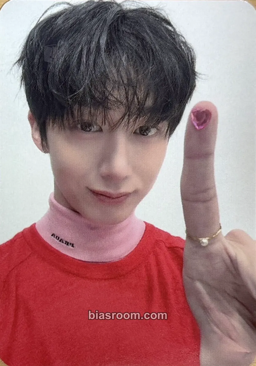 Hyungwon Love Me Photocard - MONSTA X - MONSTA X K-pop photocard