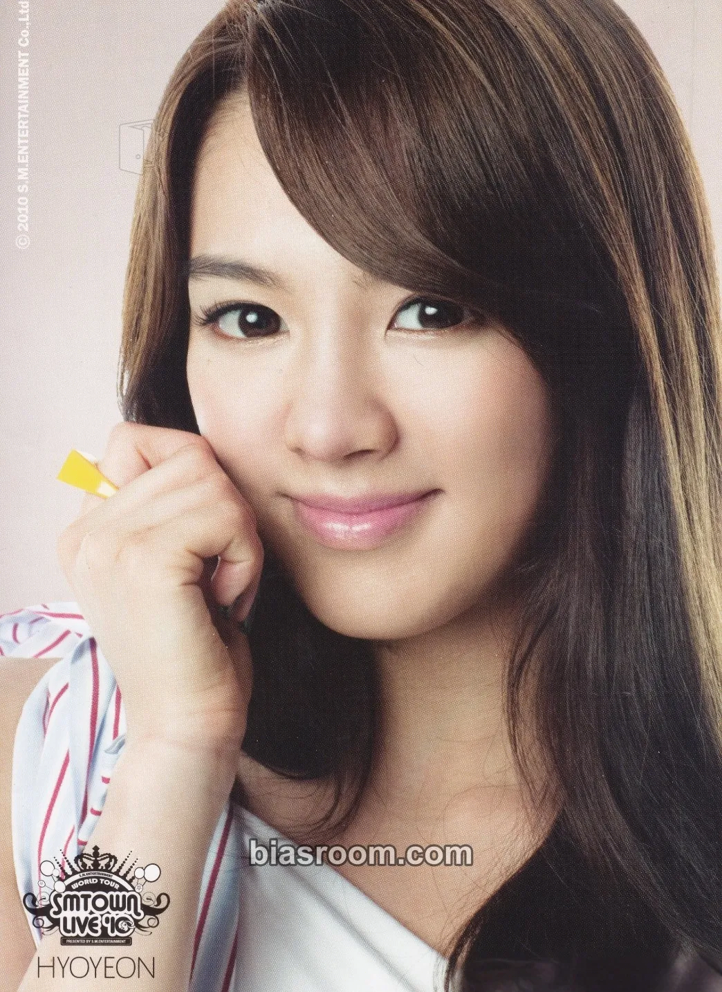 Hyoyeon SMTown Live '10 World Tour Photocard - Girls' Generation - Girls' Generation K-pop photocard