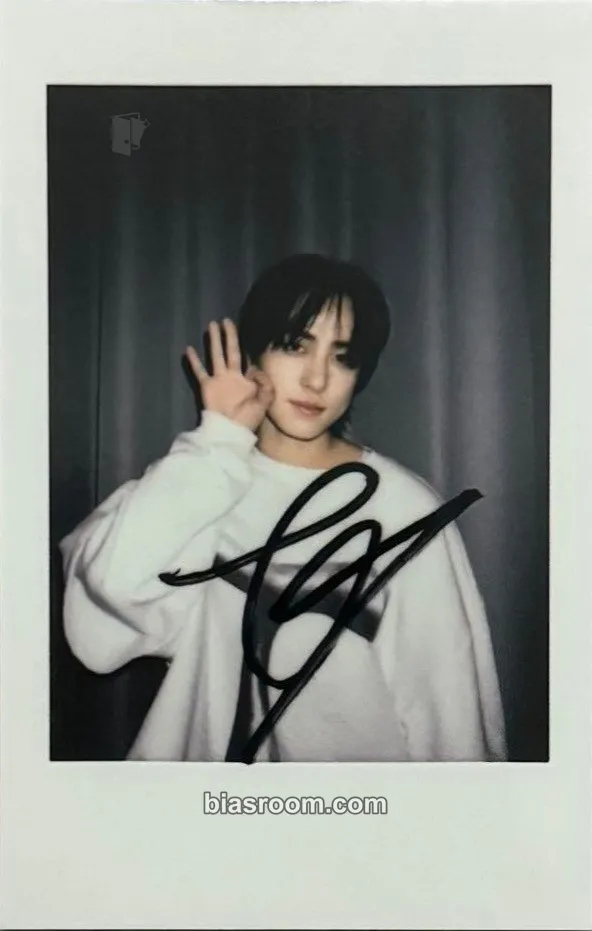Taki Go in Blind - EP Photocard - &TEAM - &TEAM K-pop photocard