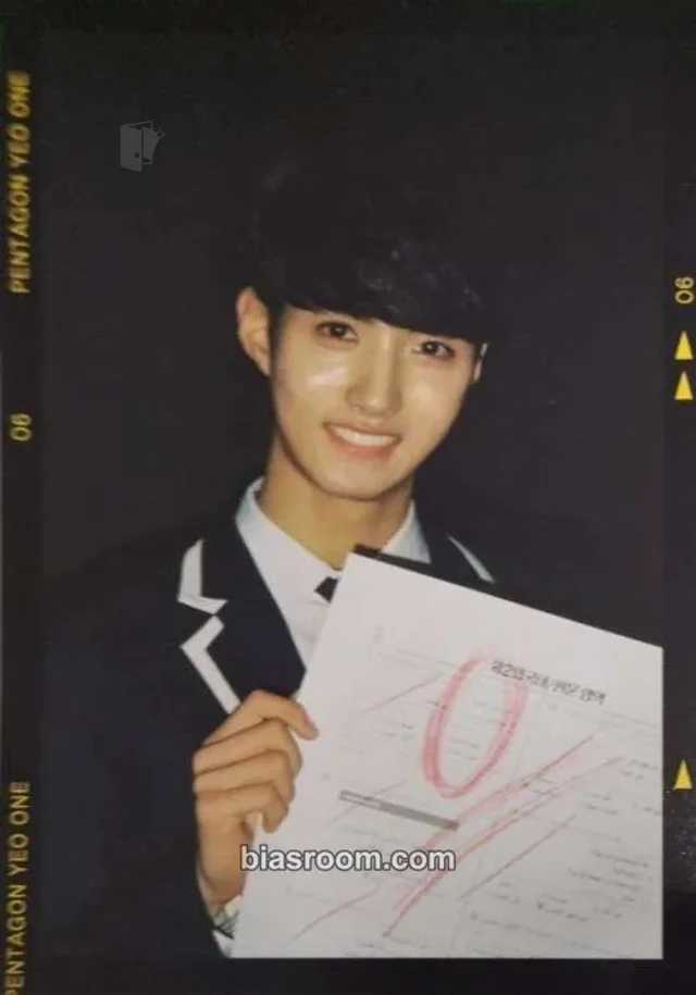 PENTAGON - Yeo One - Pentagon Album album inclusion postcard film photo