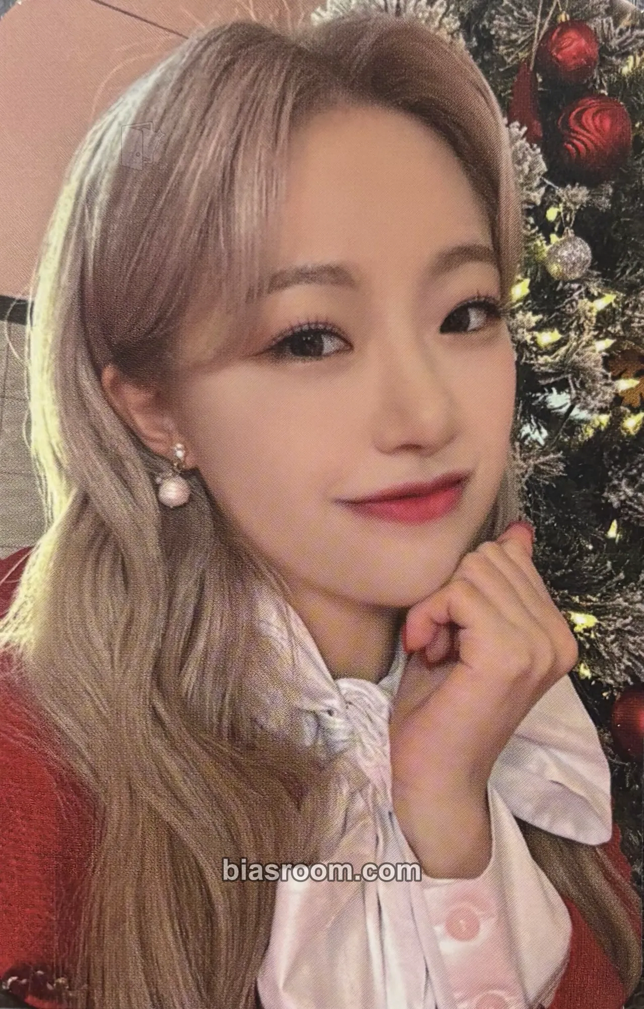 Jeewon 2022 C9 Christmas Photocard - cignature - cignature K-pop photocard