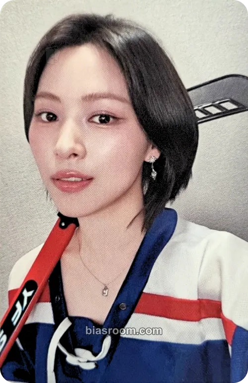 Ryujin Motto Photocard - ITZY - ITZY K-pop photocard