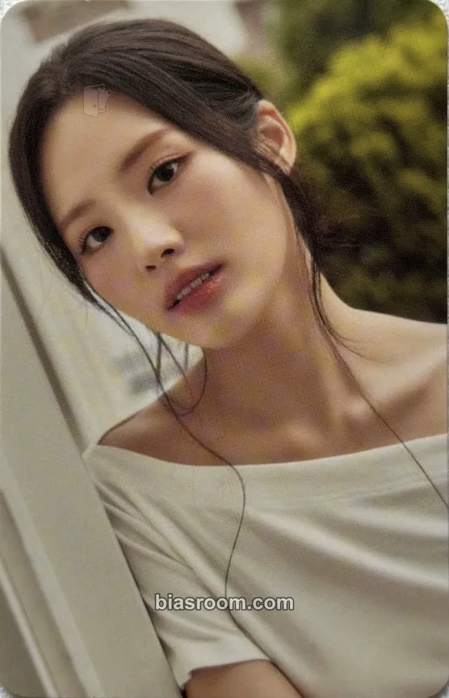Jiwon 2024 PHOTOBOOK <FROM SUMMER> Photocard - fromis_9 - fromis_9 K-pop photocard