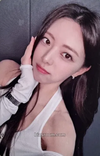 Yuna Motto Photocard - ITZY - ITZY K-pop photocard