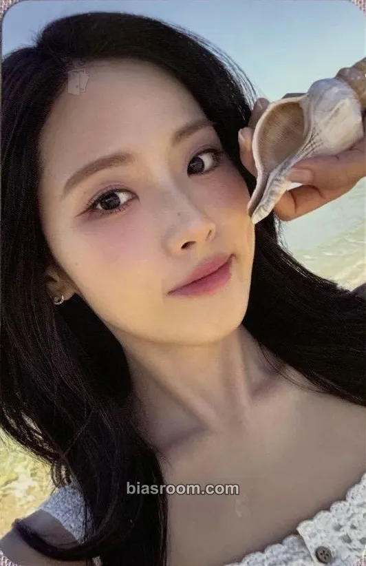 Jiwon 2024 PHOTOBOOK <FROM SUMMER> Photocard - fromis_9 - fromis_9 K-pop photocard