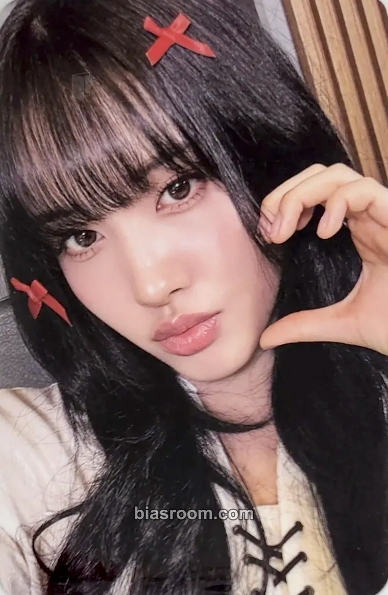 Yoon S Photocard - STAYC - STAYC K-pop photocard