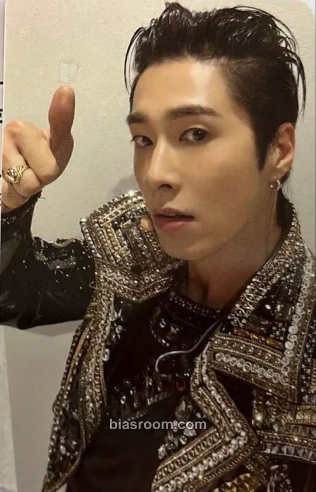 U-Know Yunho TVXQ! 2021 Winter SMTOWN : SMCU EXPRESS K-pop photocard