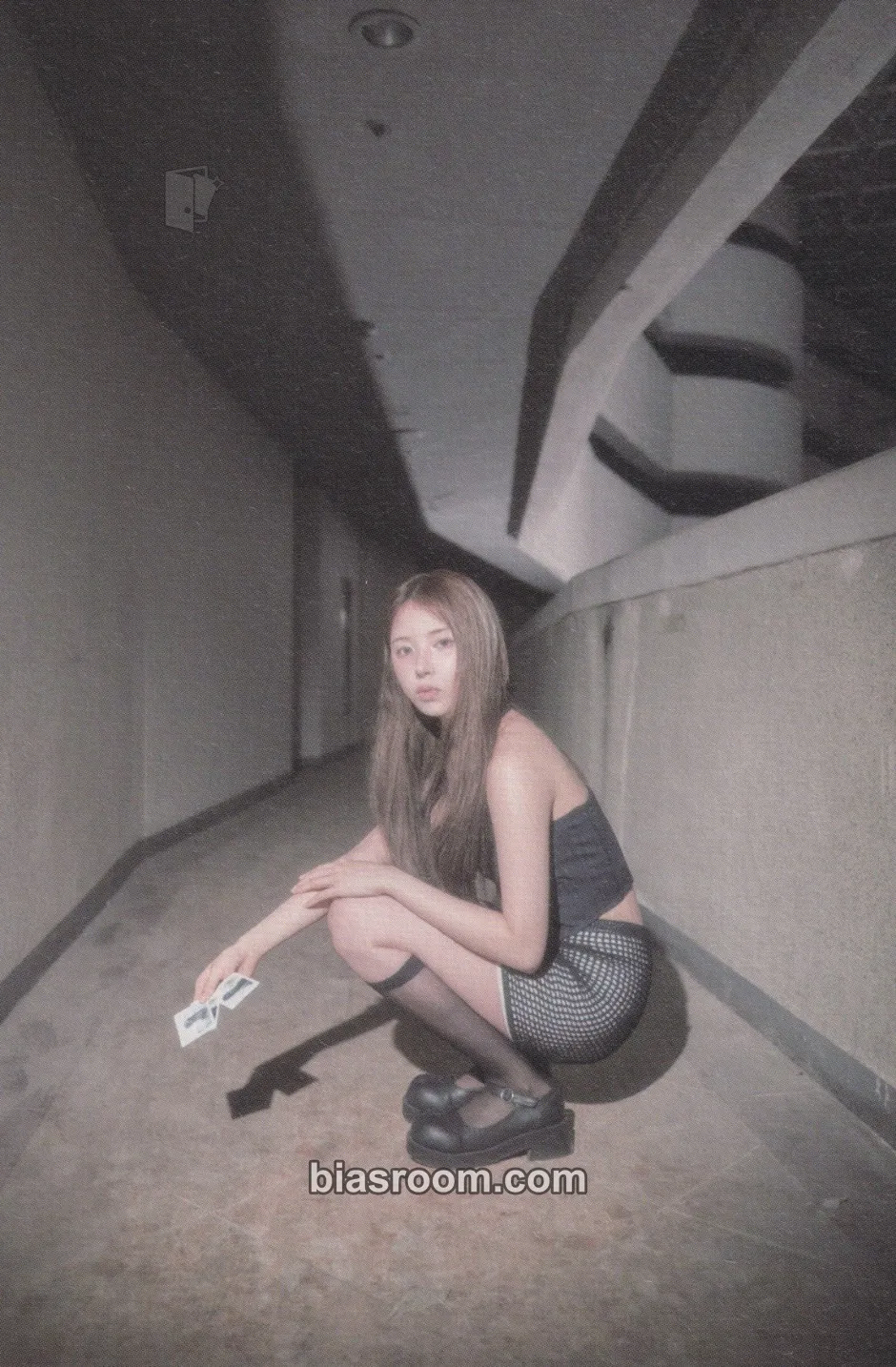 Jiwoo Blue Valentine Photocard - NMIXX - NMIXX K-pop photocard