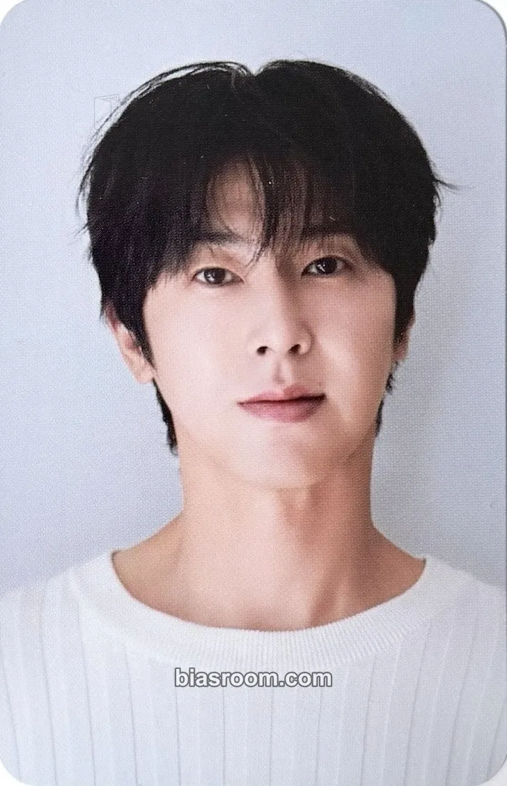 U-Know Yunho 2026 Season's Greetings Photocard - TVXQ - TVXQ K-pop photocard