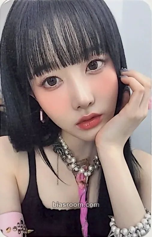 Sieun Metamorphic Photocard - STAYC - STAYC K-pop photocard